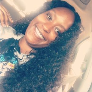 Meet your Posher, Yvonne